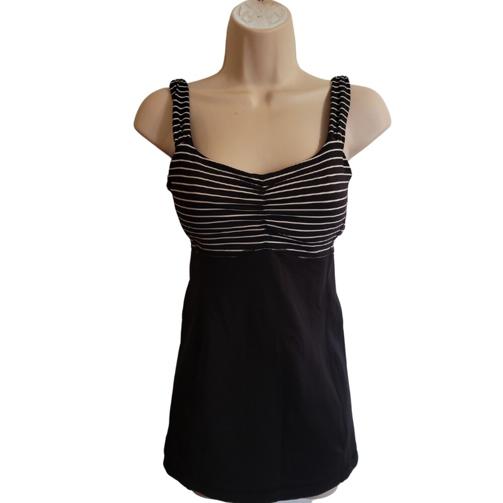 Lululemon Aria Tank II Black/White Parallel Stripe Size 4